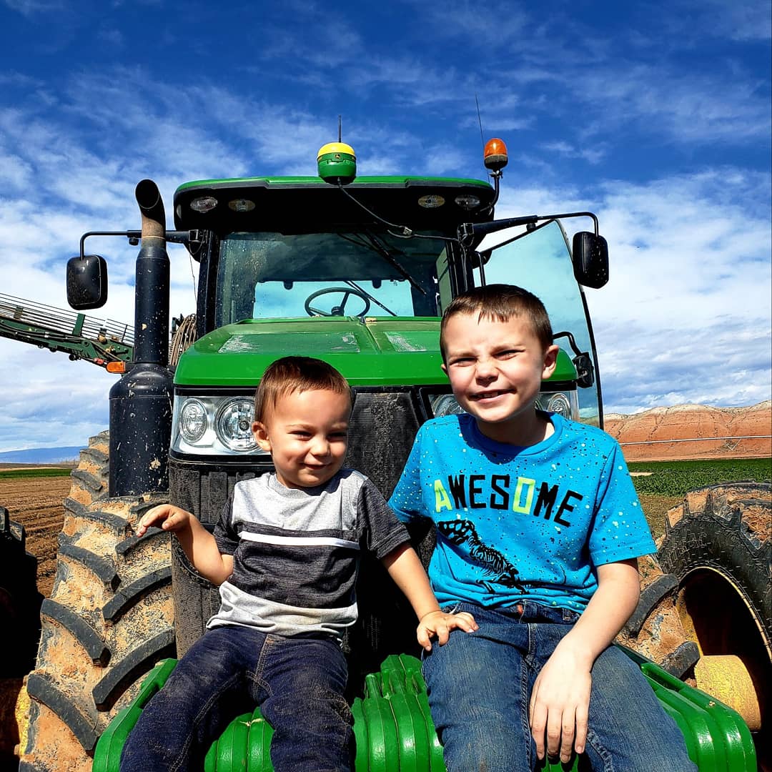 farm kids